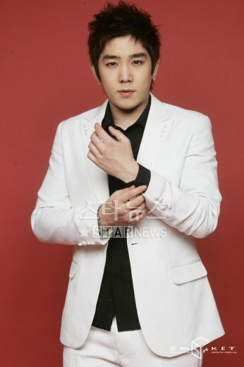 SJ强仁新片新曲宣传齐上阵 疲劳过度送往医院