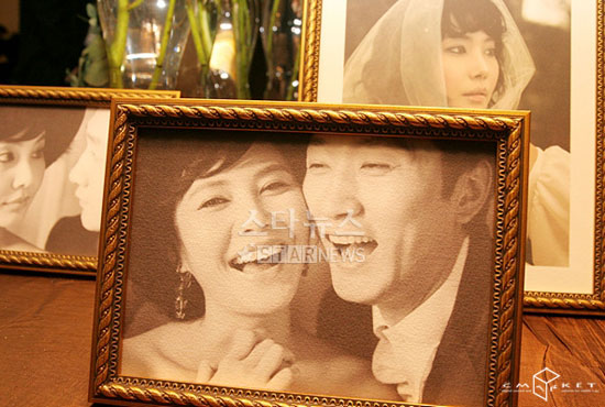 韩星秋尚美今日完婚怀旧版婚纱照首次曝光(图)