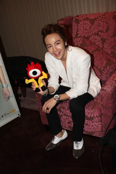 张根硕专访:拒绝再演花样美男 11月中国发专辑