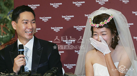 组图:众星盛装出席徐敏静婚礼 新婚燕尔惹人羡