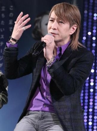小室哲哉祝华原朋美复出 称妻子恢复顺利