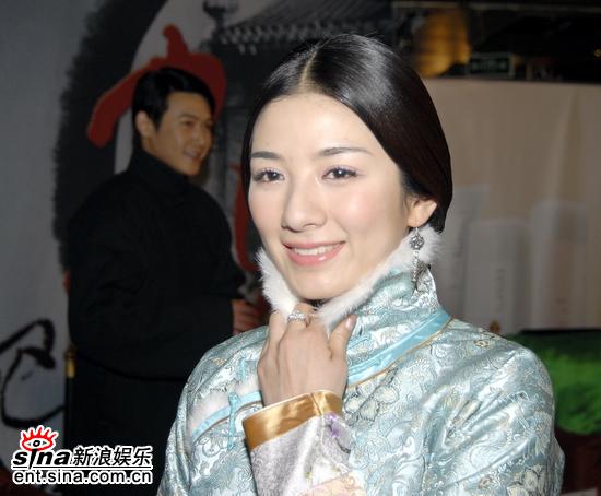 黄奕与小燕子说拜拜 暂时不谈感情问题(附图)