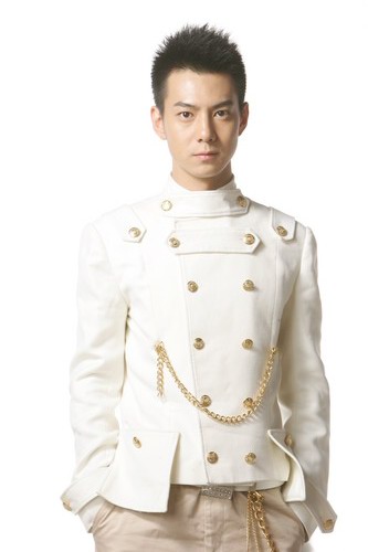 2007年加油好男儿十强选手张殿菲个人资料(图