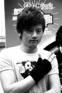 上腾诉型秀冠军张杰 旗下艺人擅自违约(图)