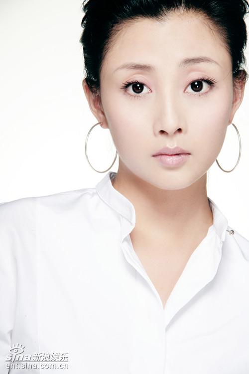 殷桃淡然的生活别样的美寻求安稳的人生(图)
