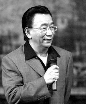 侯耀华回应私生子传闻:以谢东说法为准