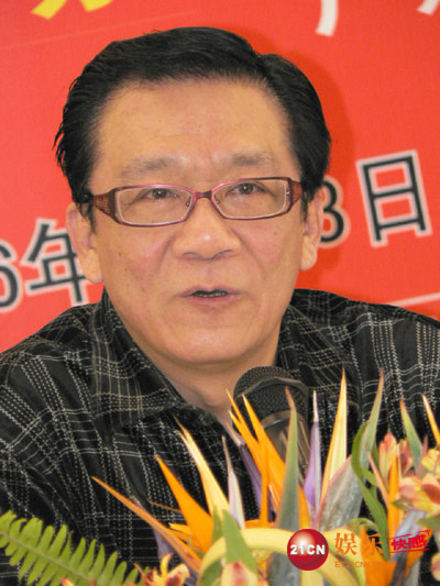 独家:侯耀文家中猝死 医生称死于心源性疾病