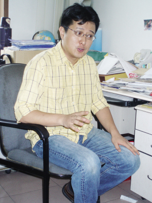 央视10套咸鱼翻身 张腾岳寂寞10年成一哥