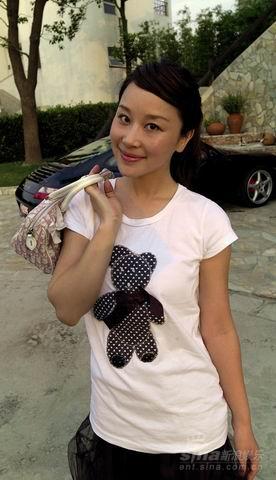 丁美婷下半年将拍电影 向观众展示修炼成果