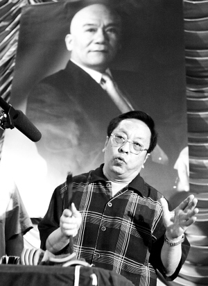 侯耀文追悼会明日举行公众可赴八宝山送别(图)