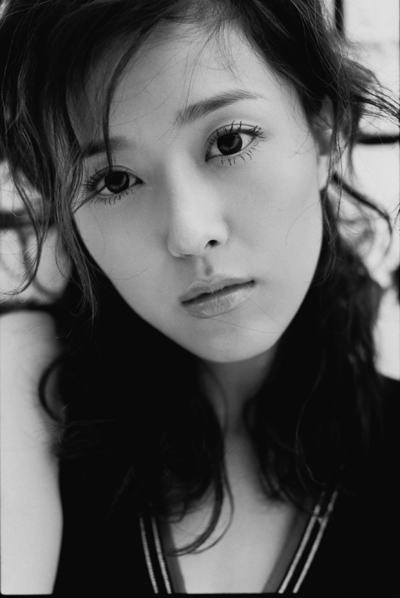 颜丹晨现身《国家地理杂志》引进中国庆祝仪式