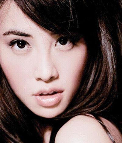 �̵�����Ȧ�����ʹ��۾�Ů�Ǿ���������(ͼ)