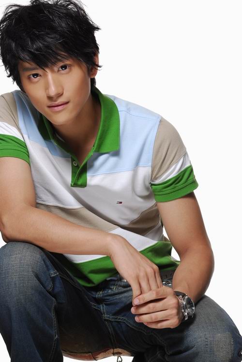 2007“男色”当道张峻宁成为“希冀之美”(图)