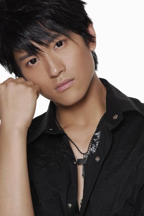 2007“男色”当道张峻宁成为“希冀之美”(图)
