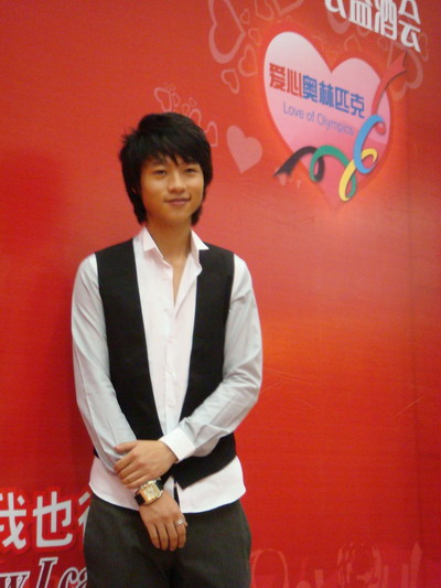 何洁魏晨再度牵手 与姚明刘翔一同助阵特奥会