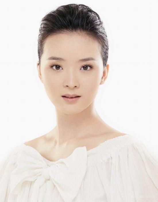 王艳做客节目谈孕期美容经验丰富受称赞(图)