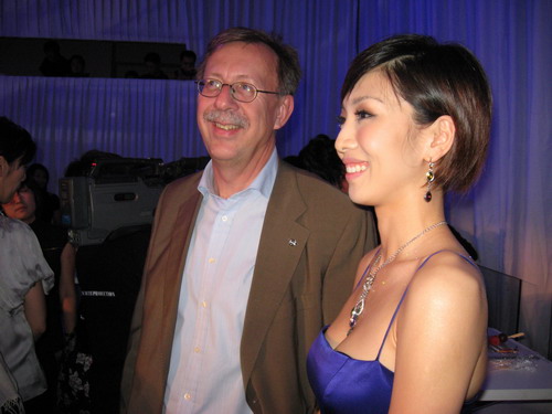 ��ݼң��ϯ�߶˷���������Ӣ���������ʳ��