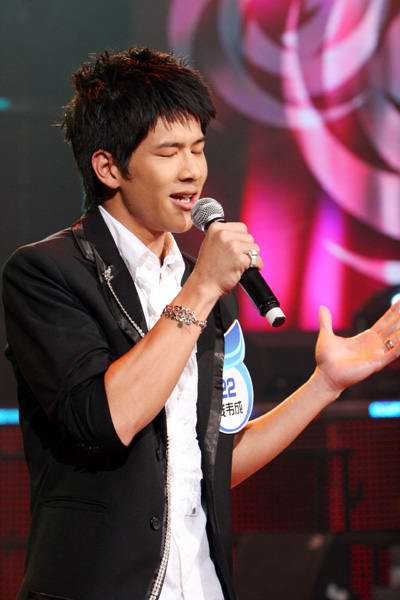 钱韦成赶回家乡 只为接触偶像姚明(附图)