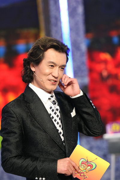 李咏录制新一期《幸运52》