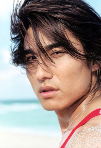 胡兵弃帅哥形象扮京剧花脸 演绎三角畸恋(图)