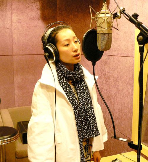 秦海璐初试啼声一曲《女人花》纪念梅姑(附图)