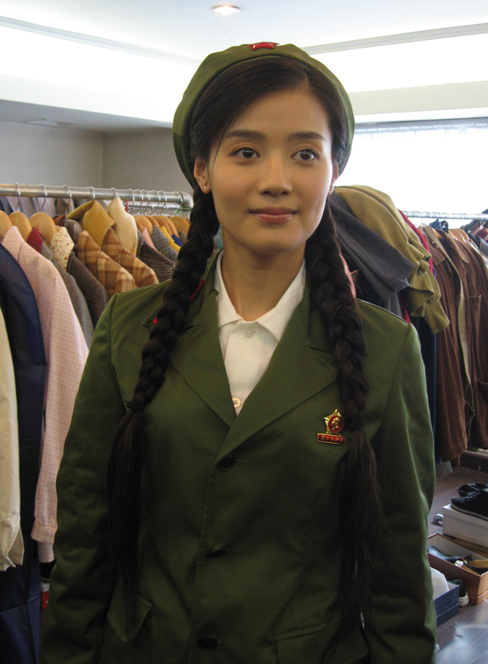 汤嬿扮演李春平