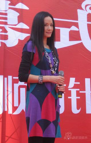 瞿颖南昌爱心献给贫困学子为公益不遗余力(图)