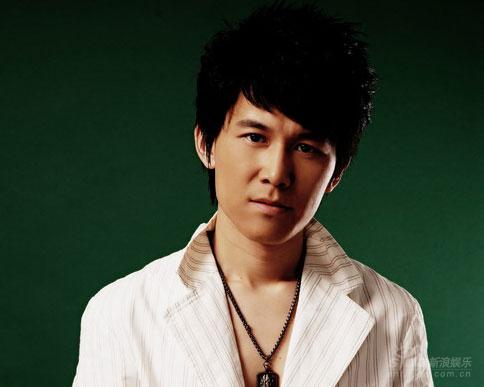 刘仪伟宣传《命呼》作主持 支持新人打江山