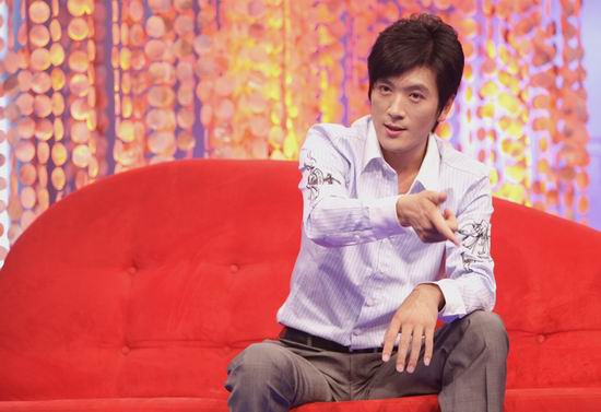 杨子做客波士堂揭密真实身份笑称自己是异类