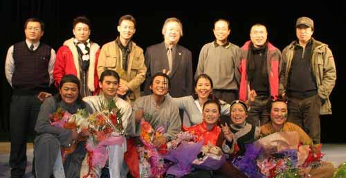 群星艺术学校学生汇报表演 吕丽萍现场主持(图)