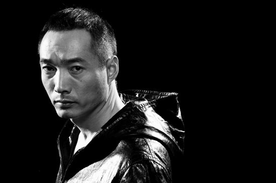 李易祥另类杀手写真
