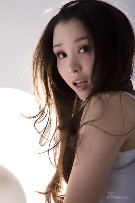 袁菲春日写真纯美可人(图)