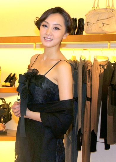 刘洋亮相澳门时尚发布 高挑身材显国际范儿(图)