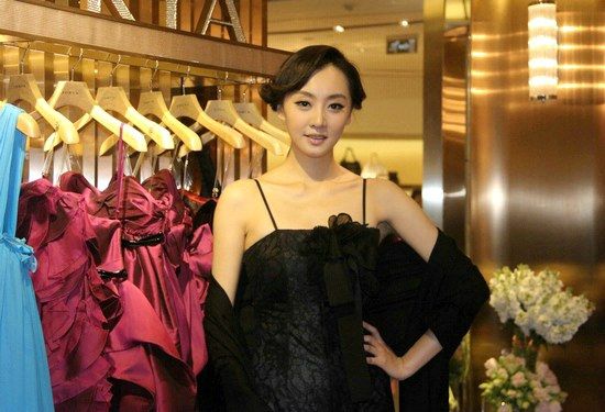 刘洋亮相澳门时尚发布 高挑身材显国际范儿(图)