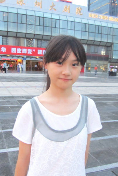刘晓庆带病演话剧 与徐黄丽母女情深