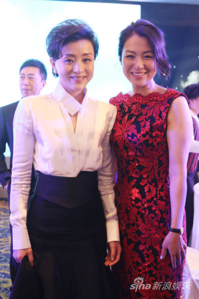 沈傲君与杨澜现场合影