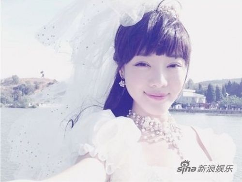 伶俐贵千金"南宫燕",以及时刻谨守底线的"李木子",多是清新可人的靓丽