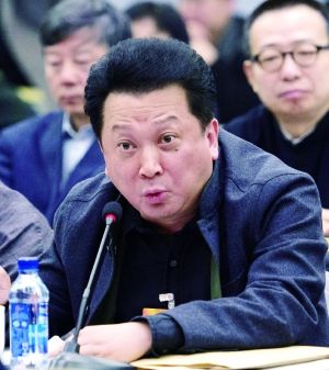 赵本山郁钧剑两会争锋草根文化(图)