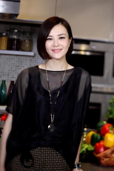 刘孜参加美食节目 称美食与爱不能缺