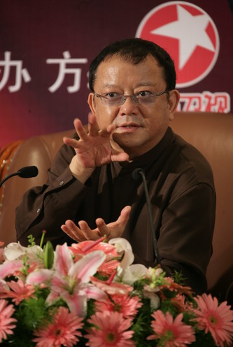 王刚劝好男不要太儿女情长年轻人就要狠(组图)