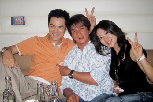 边缘与吴奇隆和刘思彤