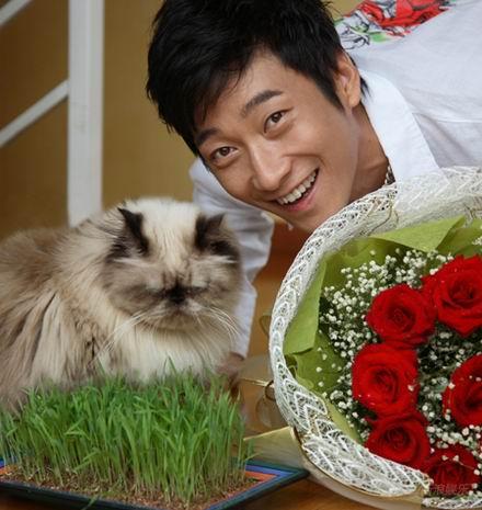 组图：满江养宠四大“最”状猫狗一起趣事不断