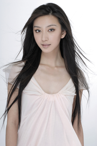 唐一菲性感杂志封面妩媚帅气造型多变(组图)