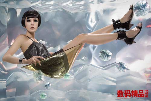 符馨尹全新写真大秀美腿造型冷艳性感(组图)