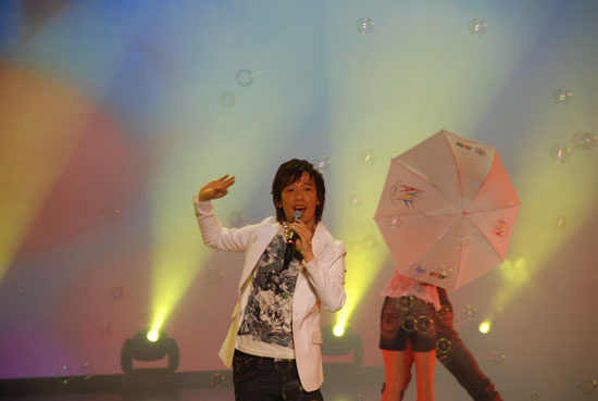 ��ţ��������������ɹ�Twins�Ըеǳ�(��ͼ)