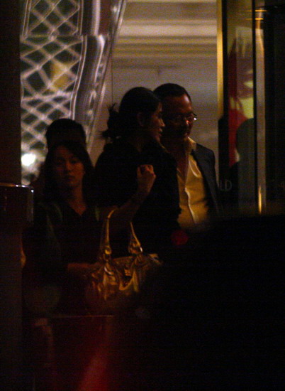 孙红雷摆宴款待“铁三角” 章子怡等捧场【图】