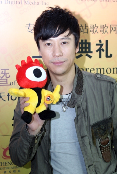 图文:橙天TOP艺人培训学校成立--解小东与小浪