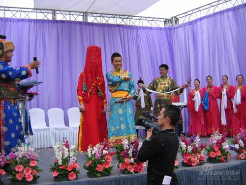 独家组图:黄征低调结婚照片及豪华别墅曝光