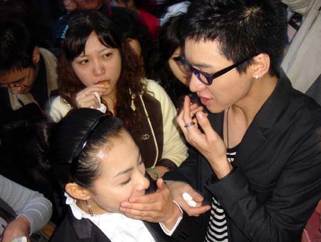 王徣爻乔Ｊ至蹊?共尝美食确定情侣关系【图】