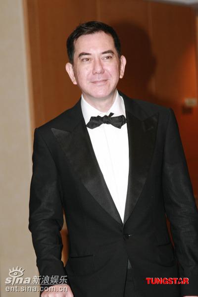 香港群星共庆回归 莫文蔚露背装性感抢镜【图】